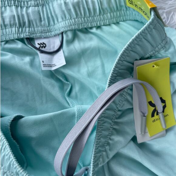 NWT All in Motion Training Short Blue Youth Boys Sz S NWT - Picture 7 of 8